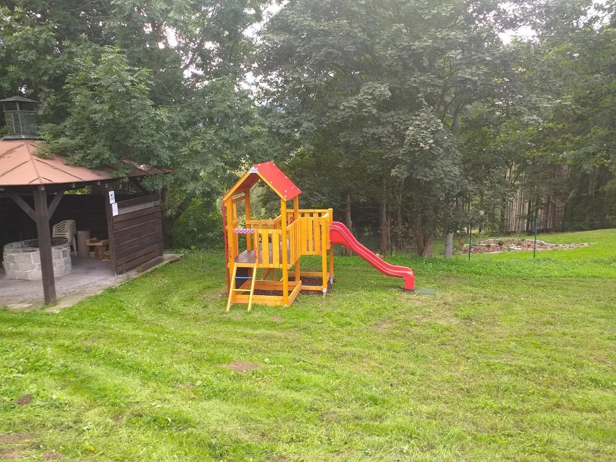 Penzion Na Vysluni Strasin Dış mekan fotoğraf