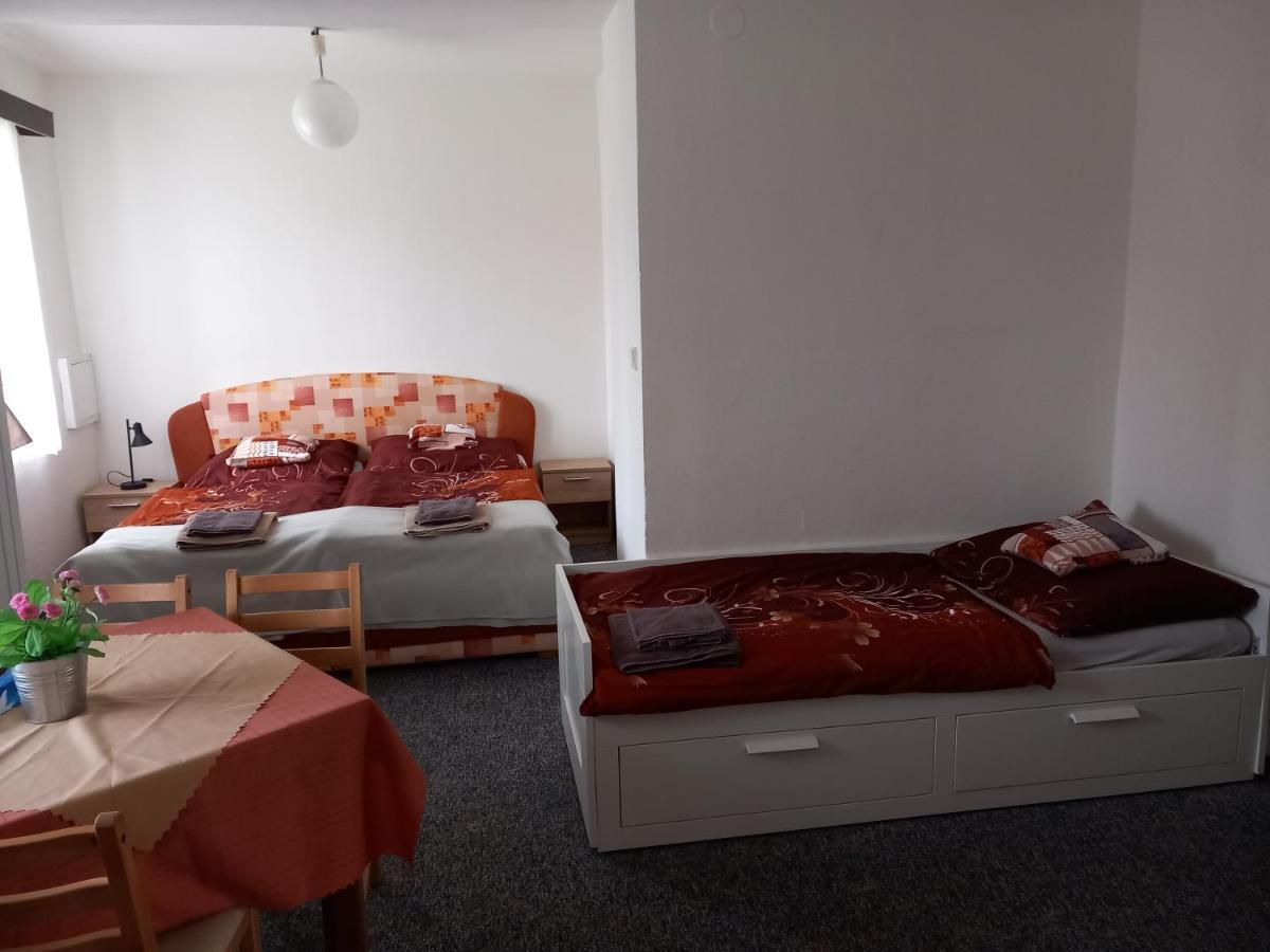 Penzion Na Vysluni Strasin Dış mekan fotoğraf